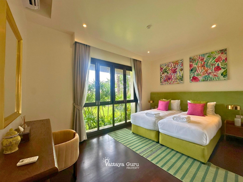 Luxury Golf Course View Villa Phuket